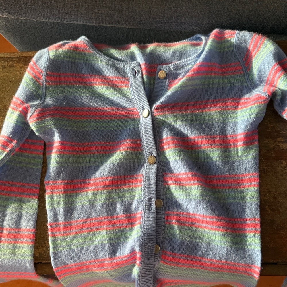 Made in Scotland. Woman Medium. 100 percent cashmere stripped button-Up Cardigan